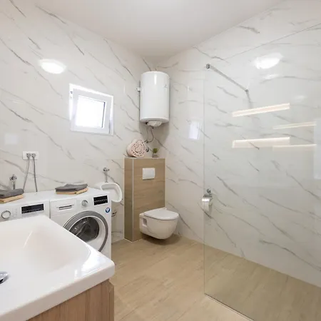 Lucy Appartement Kaštela